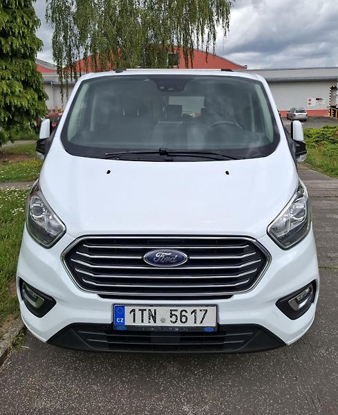 Ford Tourneo Custom (2018) - fotka 4 z 13