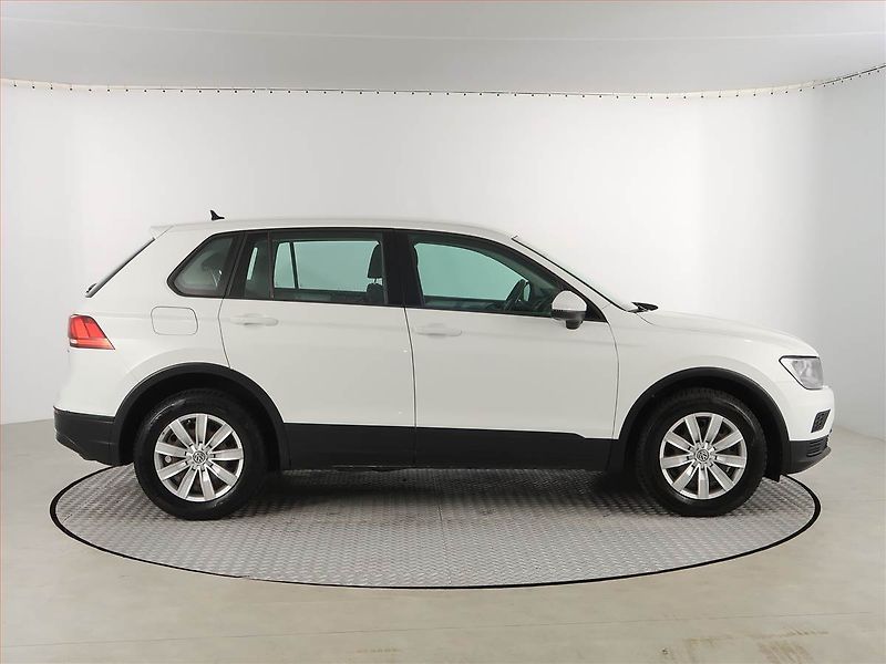 Volkswagen Tiguan (2016) 1.4 TSI, Automat - fotka 6 z 16