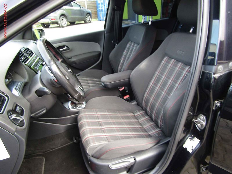 Volkswagen Polo (2013) 1.4 TSI, ČR, GT, DSG - fotka 9 z 16