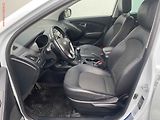 Hyundai ix35 (2010) 2.0 i 4WD, ČR, AC, TZ, park - náhled 9