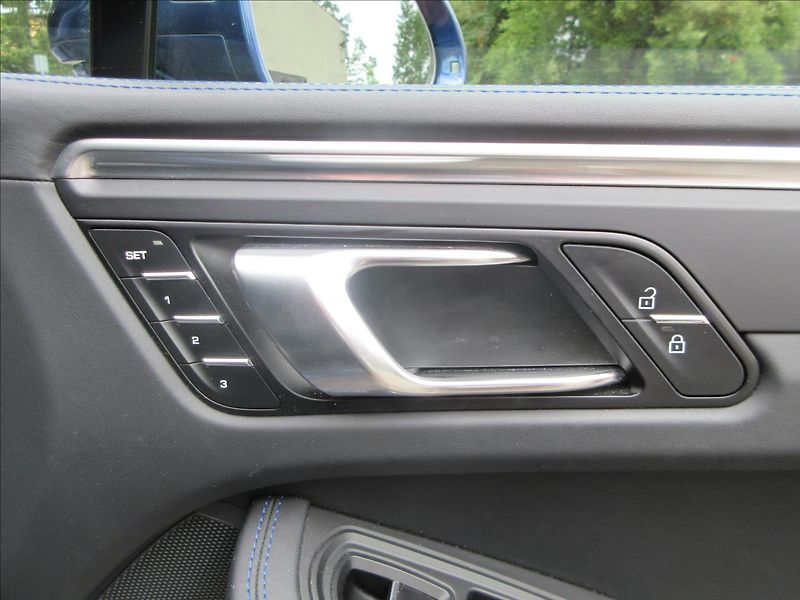 Porsche Macan Pano, 360, 1.maj. ČR, DPH, Akt - fotka 31 z 41