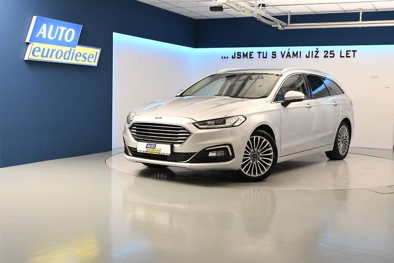 Ford Mondeo (2022) 2.0 140 KW LED SONY ACC Tažné - fotka 2 z 38