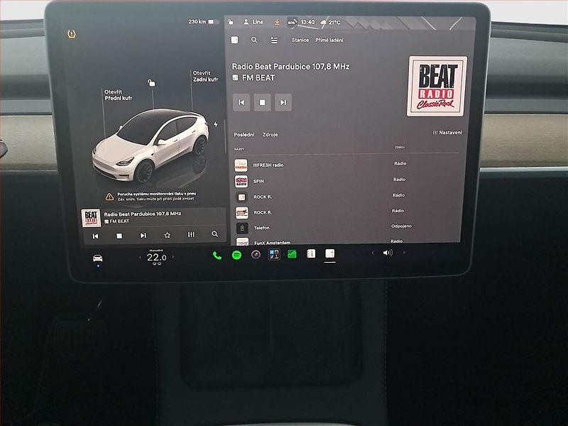 Tesla Model Y (2022) Long Range AWD 79kWh, SoH 91% - fotka 12 z 31