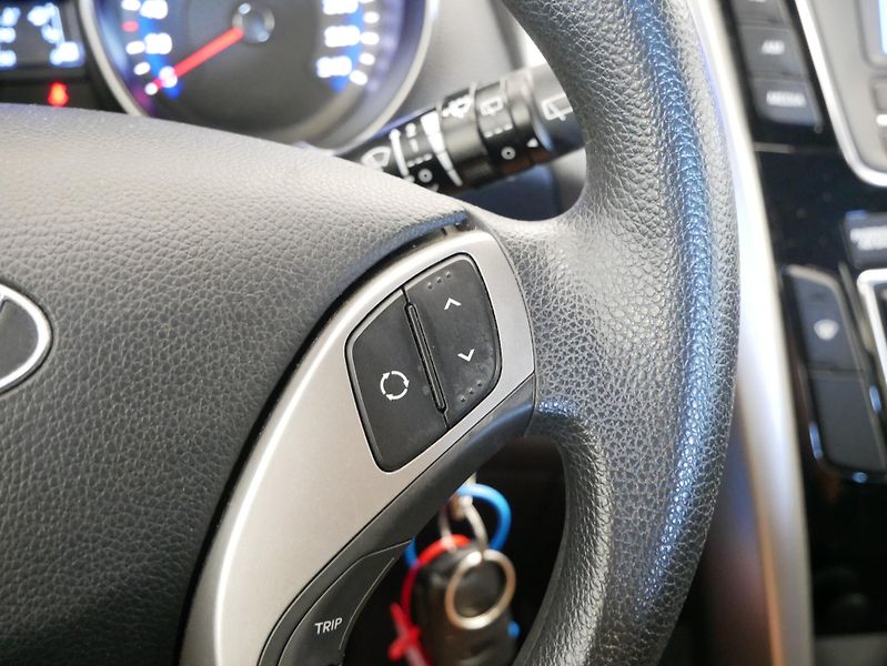 Hyundai i30 - fotka 16 z 23