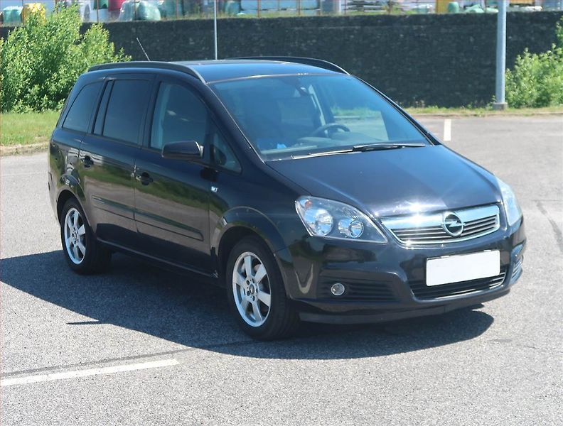 Opel Zafira (2006) 1.8, 7 míst, po STK - fotka 1 z 13