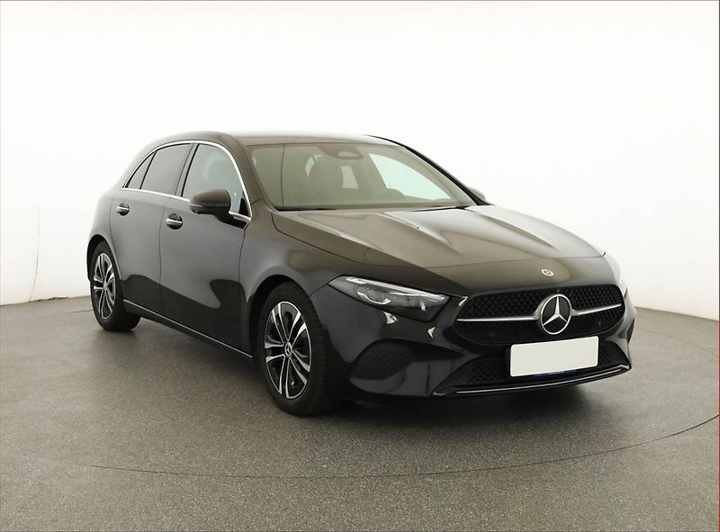 Mercedes-Benz Třídy A (2024) A 200 d - fotografie inzerátu