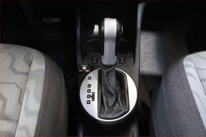 Škoda Roomster (2008) Style 1.6 16V, LPG, Automat - fotka 13 z 16