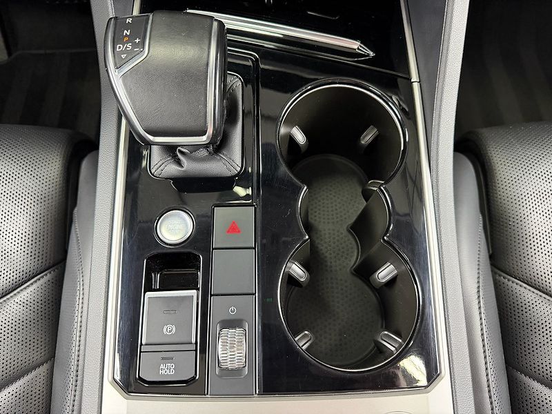 Volkswagen Touareg 3.0TDI 4MOTION R-LINE, MASÁŽE, - fotka 23 z 31