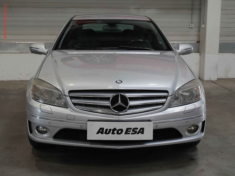 Mercedes-Benz CLC (2010) 1.6 i, ČR, AT, xenon, AC - fotka 2 z 17