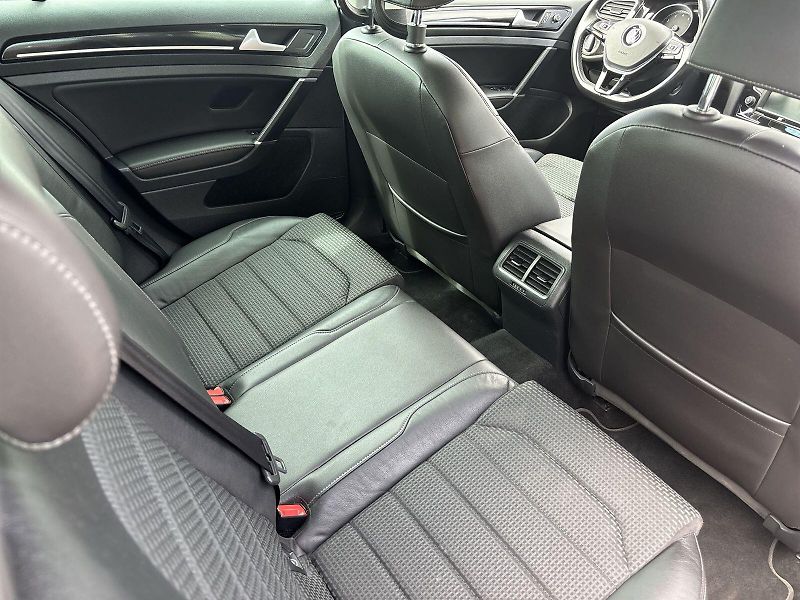 Volkswagen Golf Variant (2015) 1.4 TSI DSG Highline - fotka 10 z 33