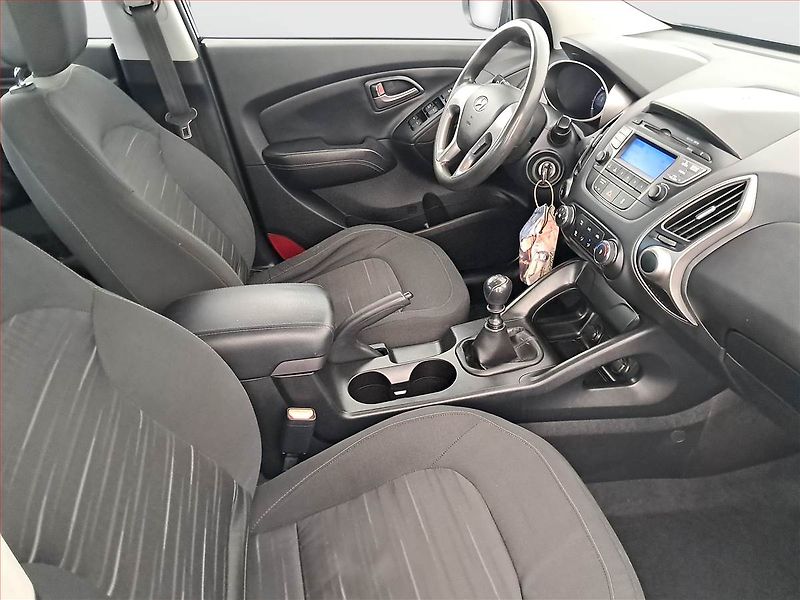 Hyundai ix35 (2013) 1.6 GDI, Serv.kniha, Tempomat - fotka 9 z 16