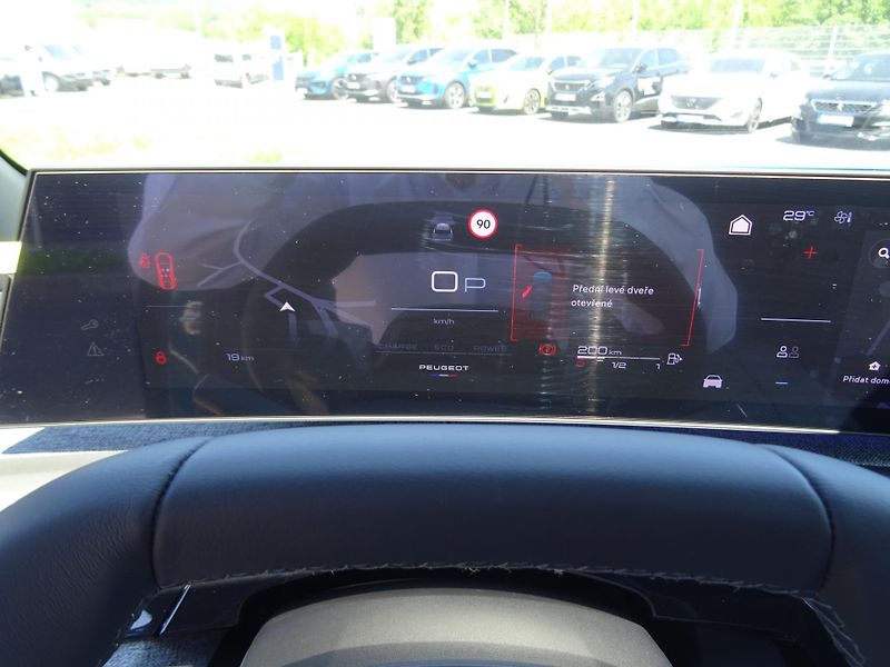 Peugeot 3008 (2025) ALLURE Hybrid 145k e-DCS6 - fotka 26 z 33