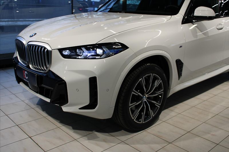 BMW X5 xDrive30d M Sport DAProf/NezTo - fotka 7 z 35