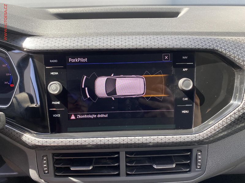 Volkswagen T-Cross (2019) 1.0 TSi, Highline, LED, navi - fotka 19 z 19