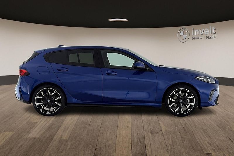 BMW Řada 1 120d - fotka 2 z 17