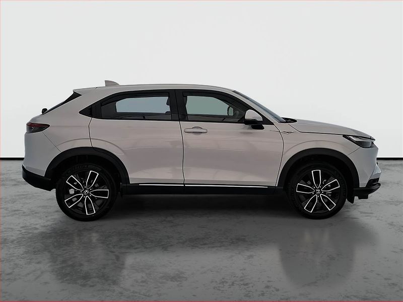 Honda HR-V (2023) e:HEV 1.5 i-MMD - fotka 6 z 21
