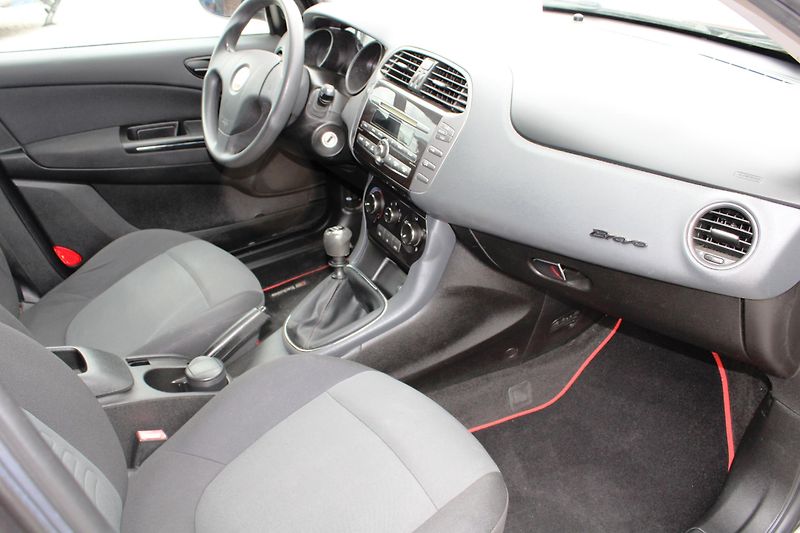 Fiat Bravo (2009) 1,4i KLIMA EL.OKNA 6RYCHL - fotka 12 z 16