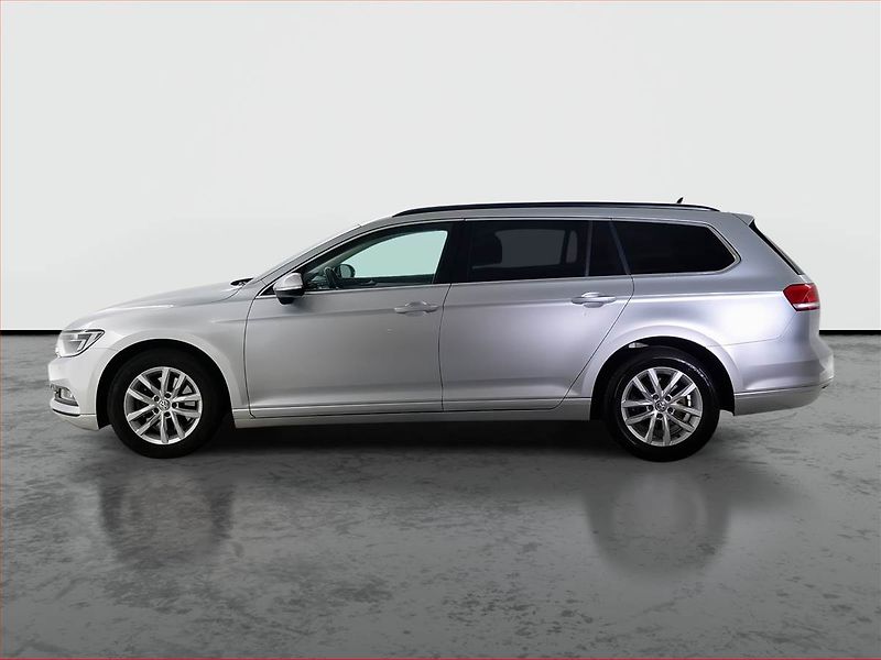 Volkswagen Passat (2017) 2.0 TDI, Automat, Tempomat - fotka 3 z 17