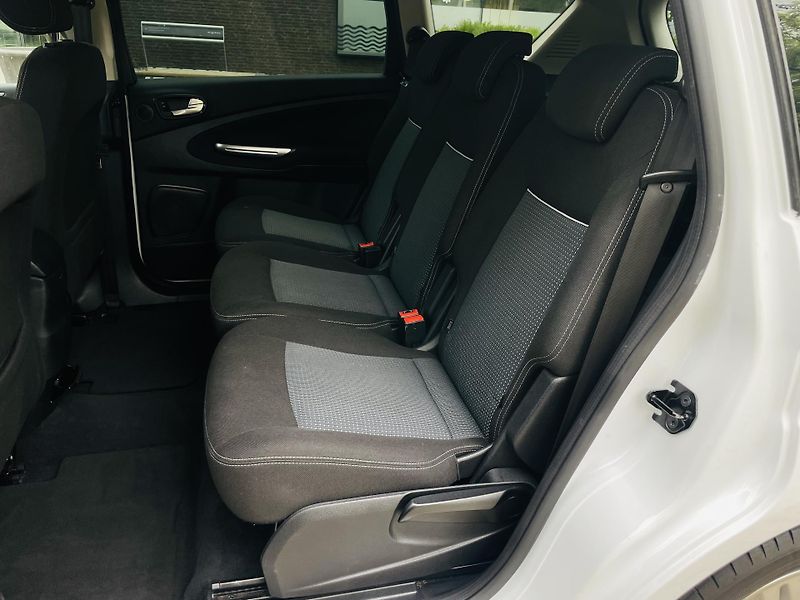 Ford S-MAX 2.0TDCi MANUÁL SERVISKA  - fotka 29 z 40