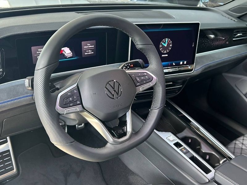 Volkswagen Passat (2026) 2.0 TDI R-Line - fotka 20 z 35