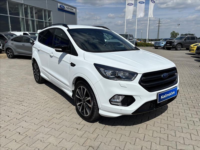 Ford Kuga 2,0 EcoBoost 170 kW ST-Line - fotka 7 z 44