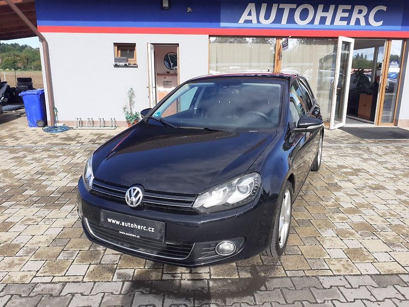 Volkswagen Golf (2011) VI 1.2 TSi - fotka 1 z 41