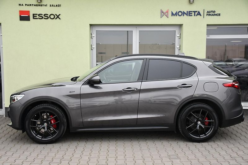 Alfa Romeo Stelvio 2.0TURBO 16V Q4 147kW SPRINT - fotka 12 z 45