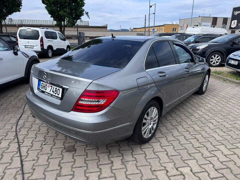 Mercedes-Benz Třídy C (2011) 200 1,8 CGI 135 KW ROZVODY - fotka 6 z 50
