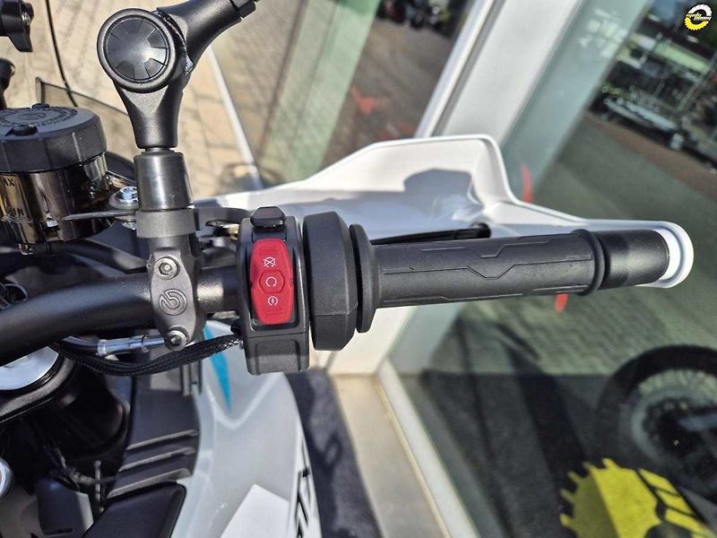 CFMOTO (2026) 1000 MT-X TOURING - fotka 41 z 43
