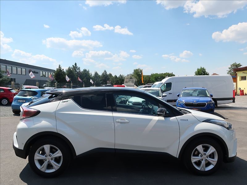 Toyota C-HR 1,8 Hybrid,Selection,NovéČR - fotka 5 z 26