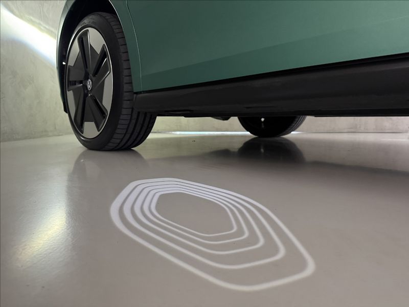 Volkswagen ID.Buzz Pro 150kW IQ Light 360° Kamera - fotka 49 z 50