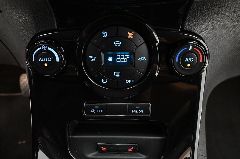 Ford Fiesta 1,0 EcoBoost 74kW Titanium Ser - fotka 20 z 28