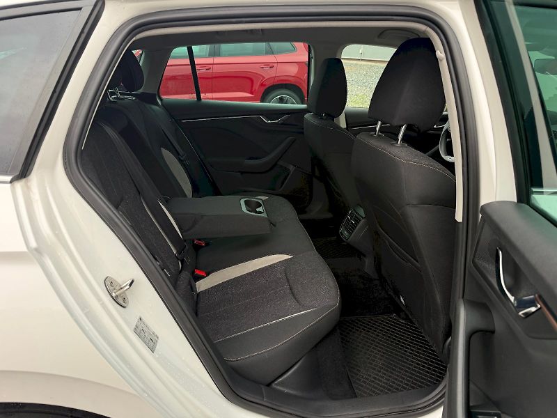 Škoda Scala (2025) 1.5 TSI 110 kW TopSelection - fotka 20 z 22