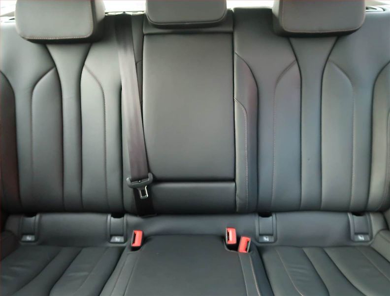 Škoda Enyaq (2021) iV 80 (82 kWh), SoH 89% - fotka 10 z 19