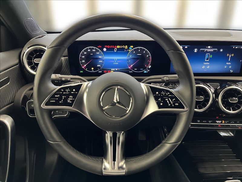 Mercedes-Benz Třídy A 180 Progressive Line - fotka 10 z 21