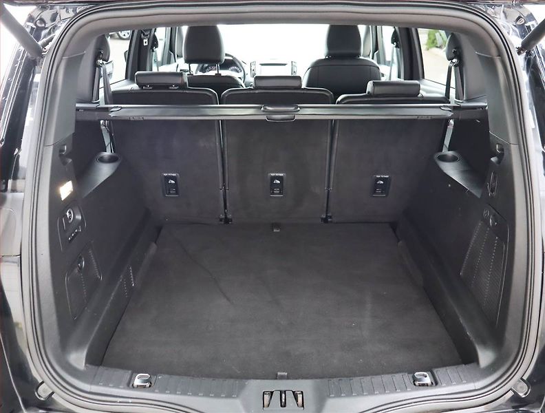 Ford S-MAX (2019) Titanium 2.0 EcoBlue, Automat - fotka 14 z 28
