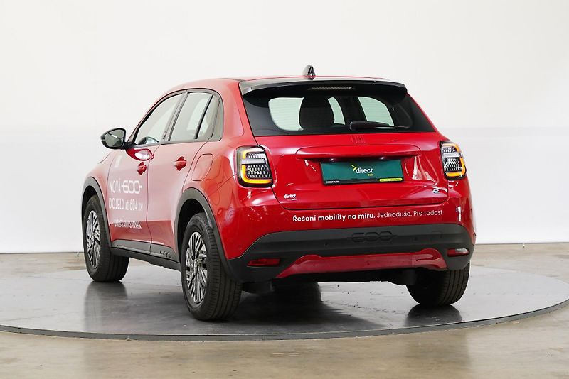 Fiat 600e - fotka 4 z 6