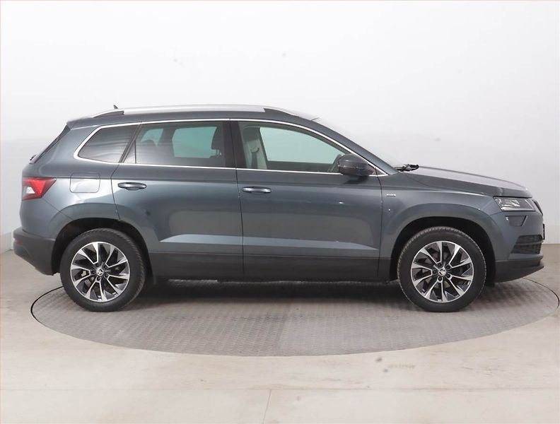 Škoda Karoq (2020) 1.5 TSI - fotka 6 z 14
