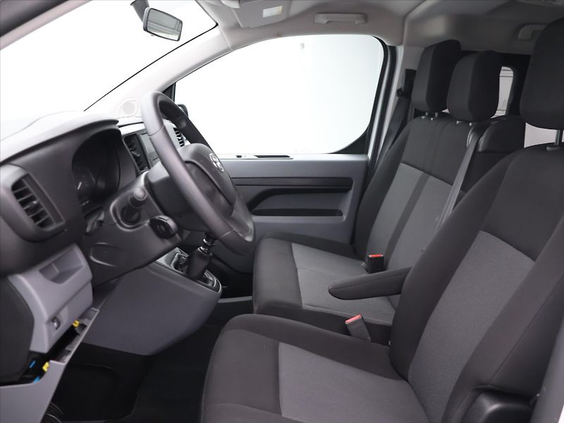 Toyota ProAce 2,0 D-4D 106kW Shuttle CZ DPH - fotka 11 z 29