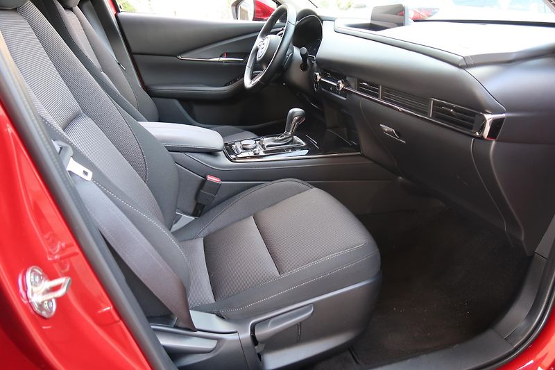Mazda CX-30 2,0X 186k AT GT Plus, záruka - fotka 21 z 33