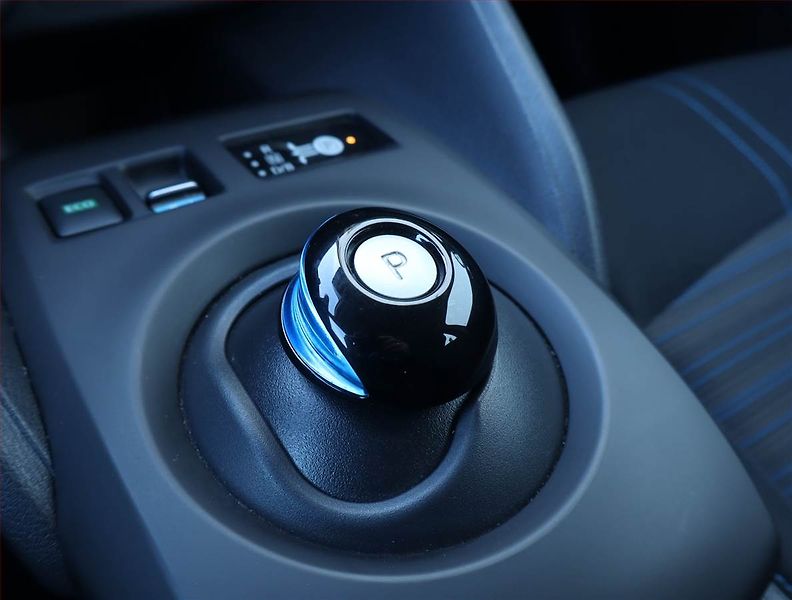 Nissan Leaf (2022) 40 kWh, SoH 93%, Automat - fotka 12 z 17