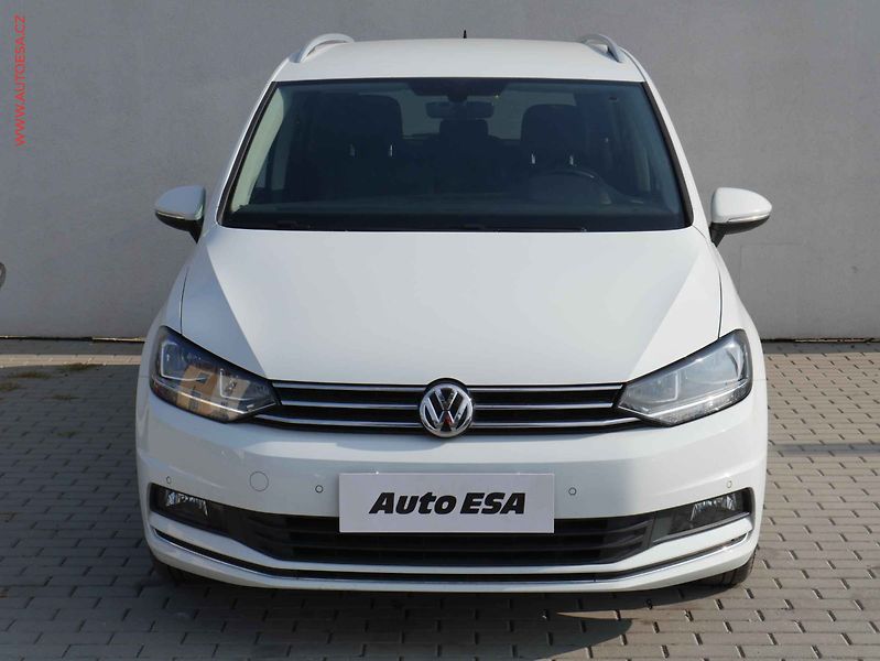 Volkswagen Touran (2019) 2.0TDi, DSG, navi - fotka 2 z 18