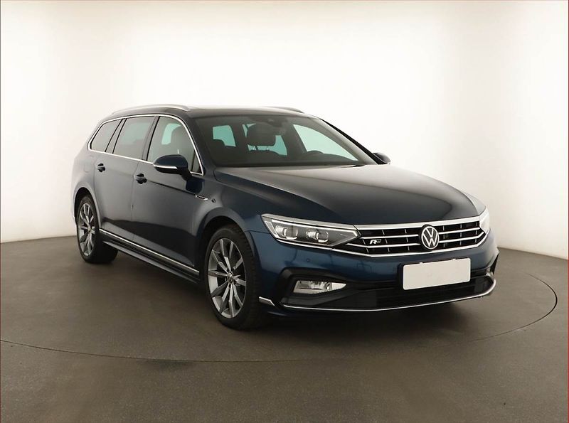 Volkswagen Passat (2021) R-Line 2.0 TDI - fotografie inzerátu