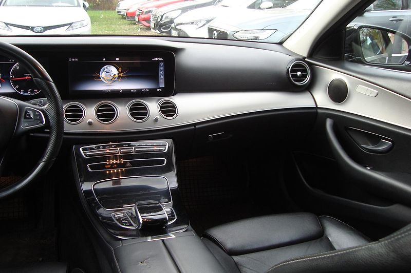 Mercedes-Benz Třídy E (2016) 220 CDi, ČR, Pravidelný servis - fotka 39 z 63