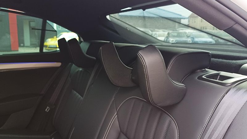 Škoda Superb L&K 147kW TDI 4x4 WEBA-PANO-TZ - fotka 18 z 50
