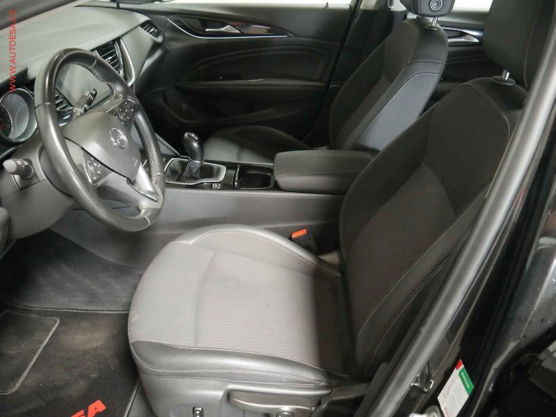 Opel Insignia (2017) 2.0CDTi, Navi, AC - fotka 9 z 19