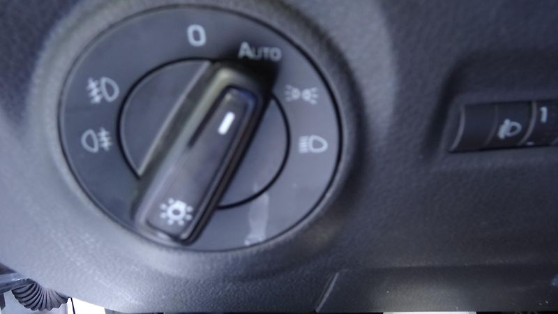 Škoda Fabia 1.0TSi Ambition + sada kol - fotka 9 z 15