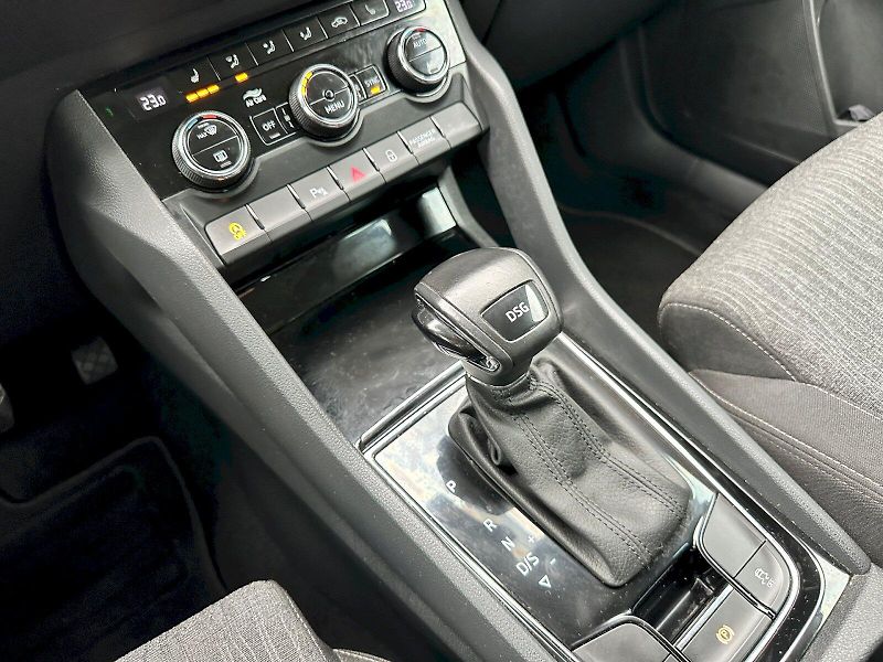 Škoda Karoq (2021) 1.5 TSI 110 kW ACT Style DSG - fotka 18 z 23