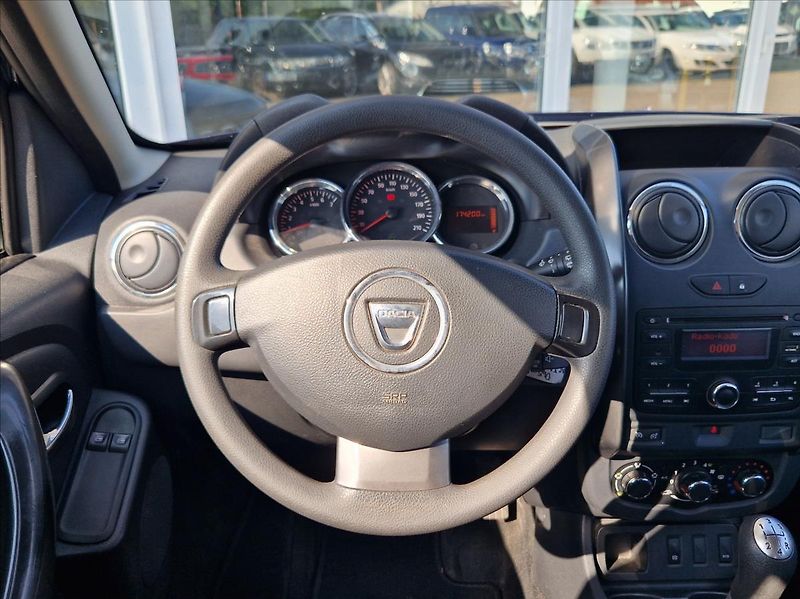 Dacia Duster 1,6 i 84kW AC NOSIČ HEZKÝNÁJ. - fotka 19 z 27