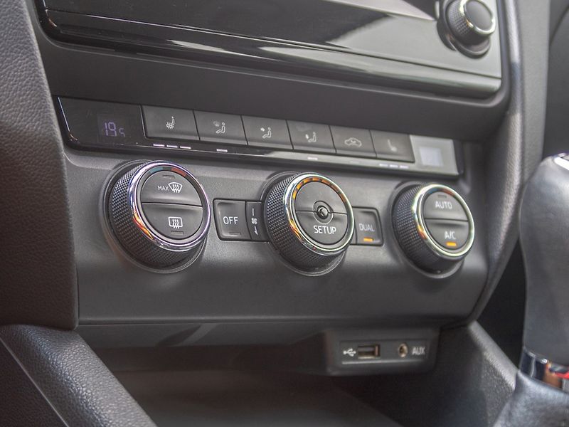 Škoda Octavia (2013) 1.4TSI 103KW – TAŽNÝ - fotka 22 z 46